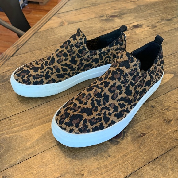 Steve Madden Shoes - Steve Madden Leopard Slip On